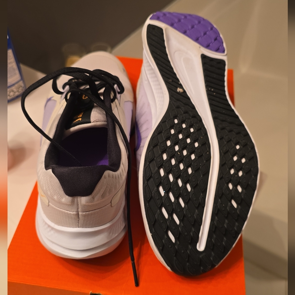Nike Women's Sneakers - NIKE QUEST 5 Black, Cream, and Purple Accents - Picture 3 of 3